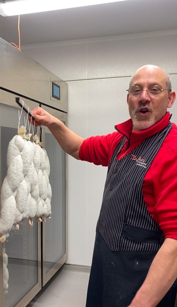 Buffonis Haussalami frisch vom Reifeschrank